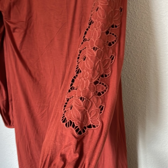 Spense NWT Rust Orange Dress Medium. Sleeve Cut-out. - Picture 2 of 5